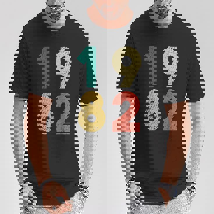 1982 デザイン レトロバースデーヴィンテージ 1982 Tシャツ 面白い贈り物