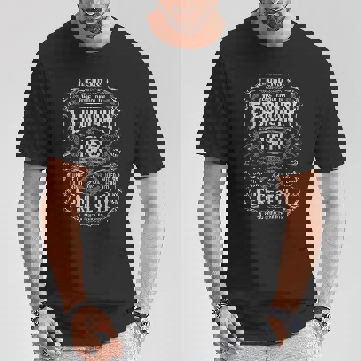 56歳の誕生日の伝説は1968年2月に生まれました Tシャツ 面白い贈り物