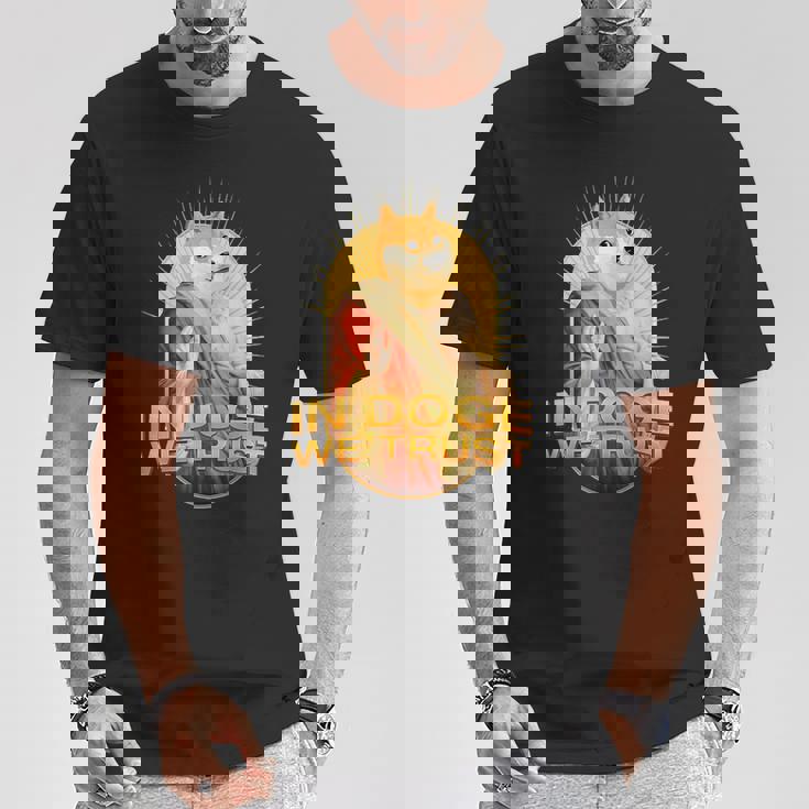 In Doge We Trust Doge Dogecoin 柴犬 Tシャツ 面白い贈り物