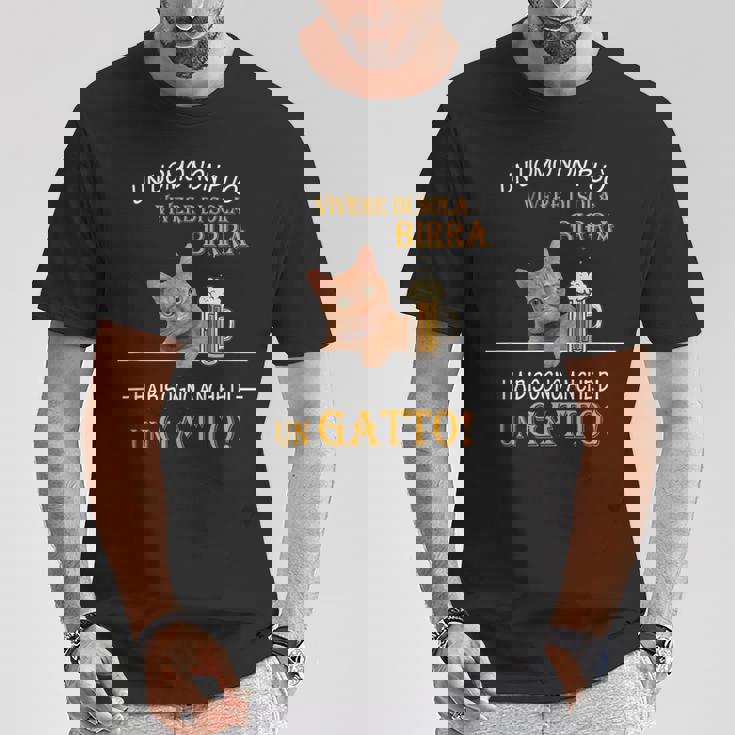 Un Uomo Non Puòivere Diola Birra Gatto Papà Gatti Maglietta Regalos divertidos