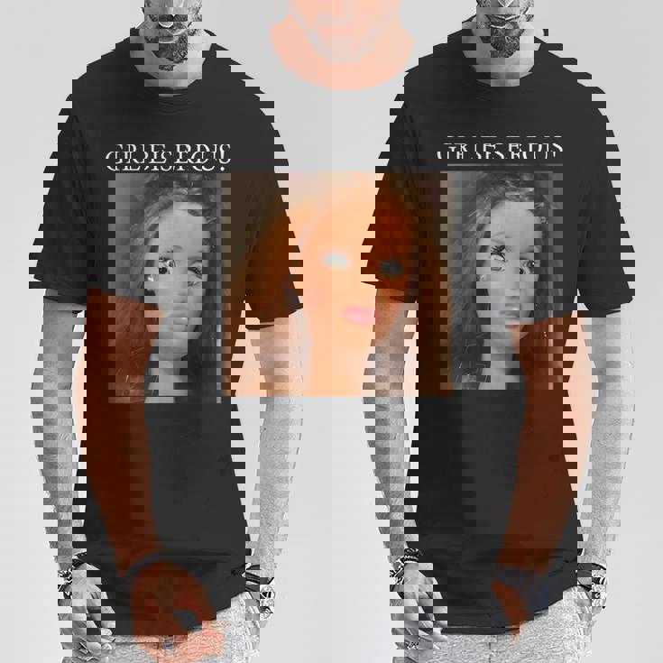 おもしろいドールフェイスミームガール本気で Tシャツ 面白い贈り物