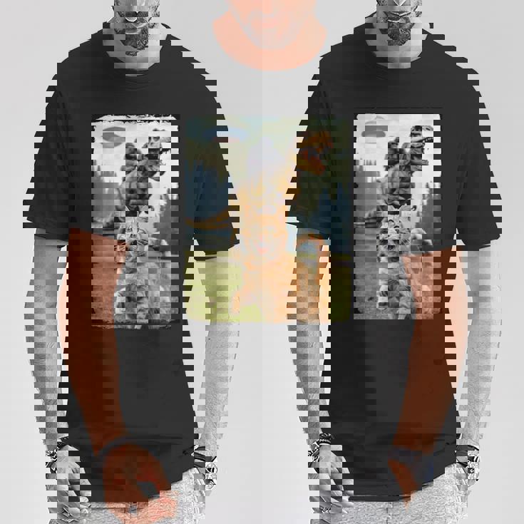 おもしろ猫 ゴリラ 恐竜 Ufo ミーム 不条理なユーモアシーン Tシャツ 面白い贈り物