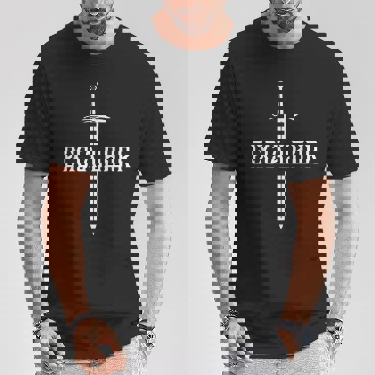 エクスカリバー アーサー王の石の中の伝説の剣 Tシャツ 面白い贈り物