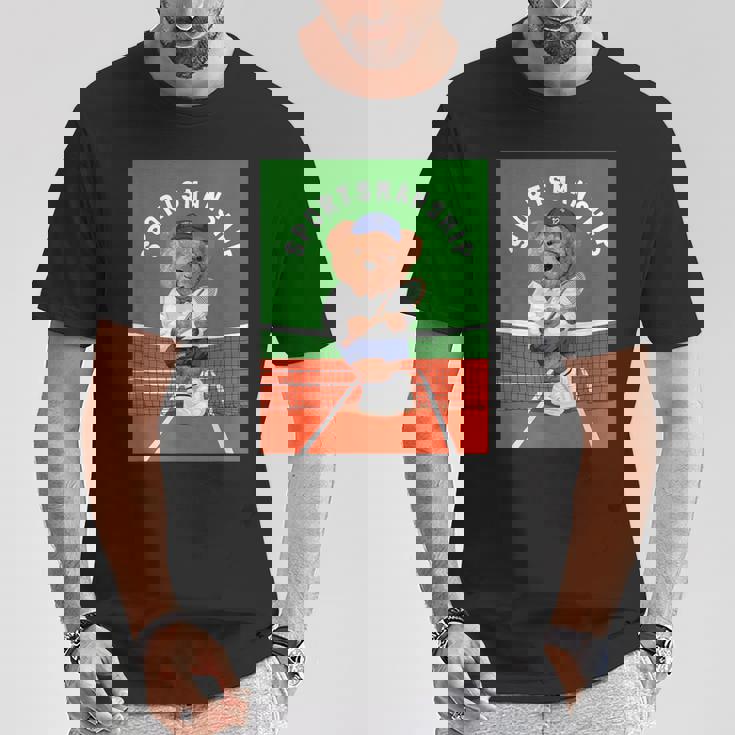 クールなテディベア テニス イラスト グラフィックデザイン Tシャツ 面白い贈り物