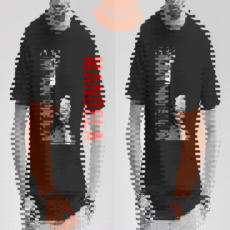 ネルソン・マンデラ 上げた 右手拳 食いしばり マンデラの日 Tシャツ 面白い贈り物