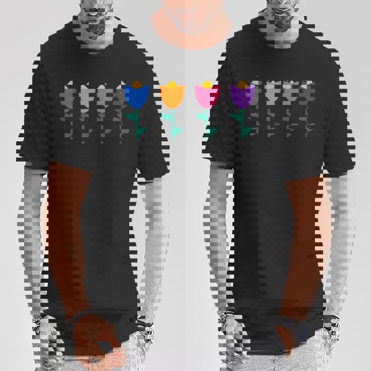 ブルー、オレンジ、ピンク、パープルのチューリップ。 Tシャツ 面白い贈り物