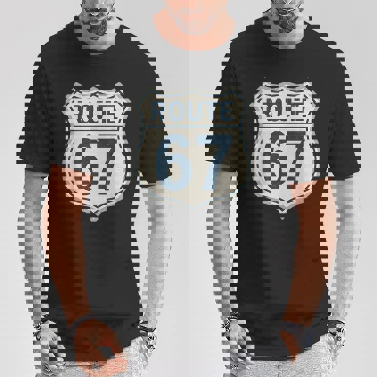 レトロ ルート 67 ハイウェイ サイン ヴィンテージ ロード ノスタルジア Tシャツ 面白い贈り物