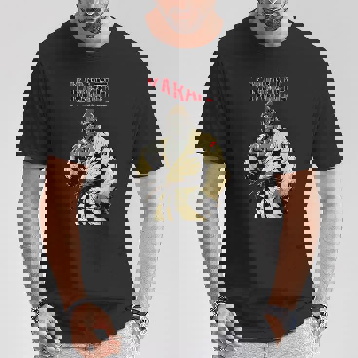 空手ゴリラ 空手ファイティングゴリラ Tシャツ 面白い贈り物