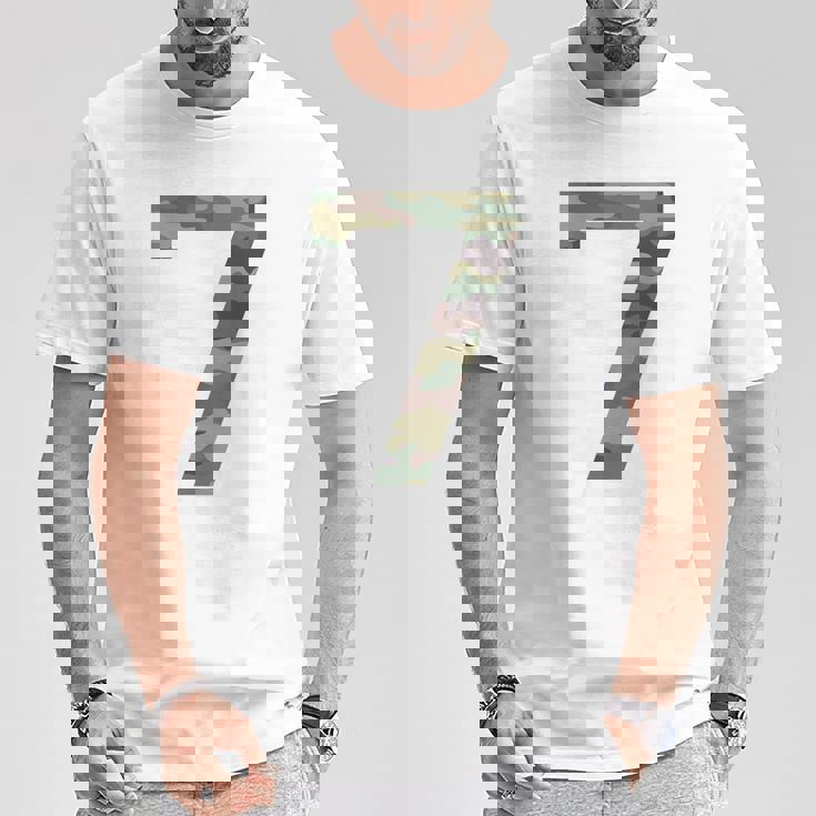 7 ジャージ ユニフォーム バーシティ スポーツ 迷彩 カモフラージュ 7Th Tシャツ 面白い贈り物