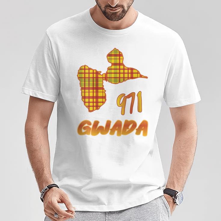 971 Gwada Idee Cadeau Guadeloupe Gwadlouptyle Madras T-Shirt Cadeaux drôles