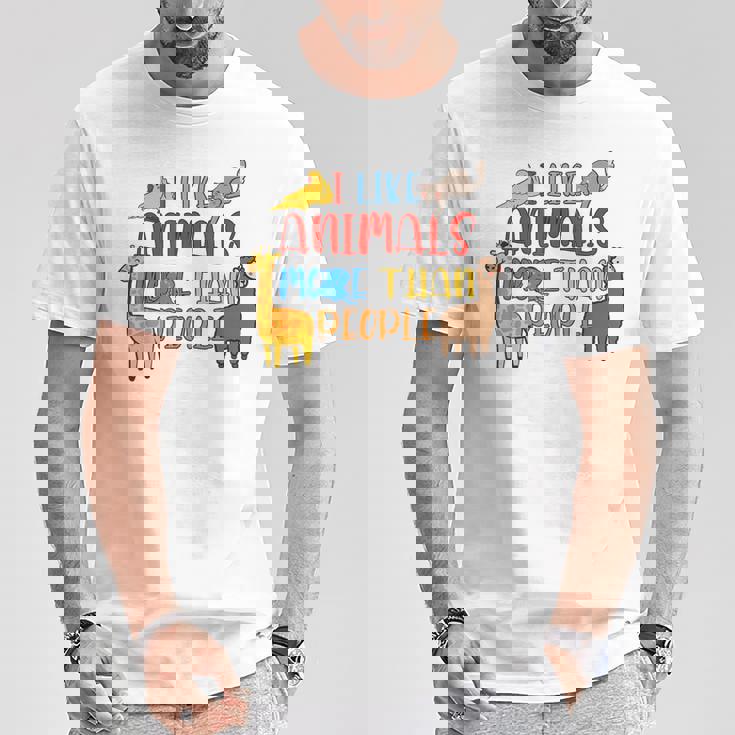 Me Gustan Los Animales Más Que Las Personas Que Amo A Los Amantes Del Bienestar Animal Camiseta unisex Regalos divertidos