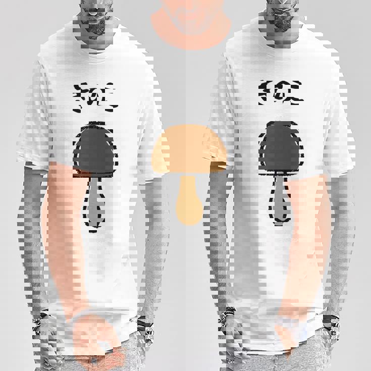 【きのこ】キノコ ゆるくて可愛い 手書き イラスト 文字入り おもしろ 面白い ネタ ウケ狙い ユニーク 笑える 変な Tシャツ 面白い贈り物