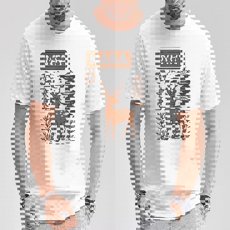 奈良 日本 鹿 日本語タイポグラフィ 漢字 自然 旅行 Tシャツ 面白い贈り物