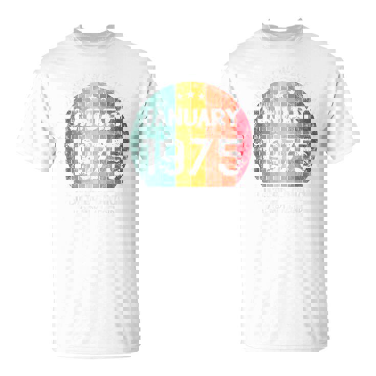 1975年1月以来絶対に素晴らしい男性と女性の誕生日。 Tシャツ