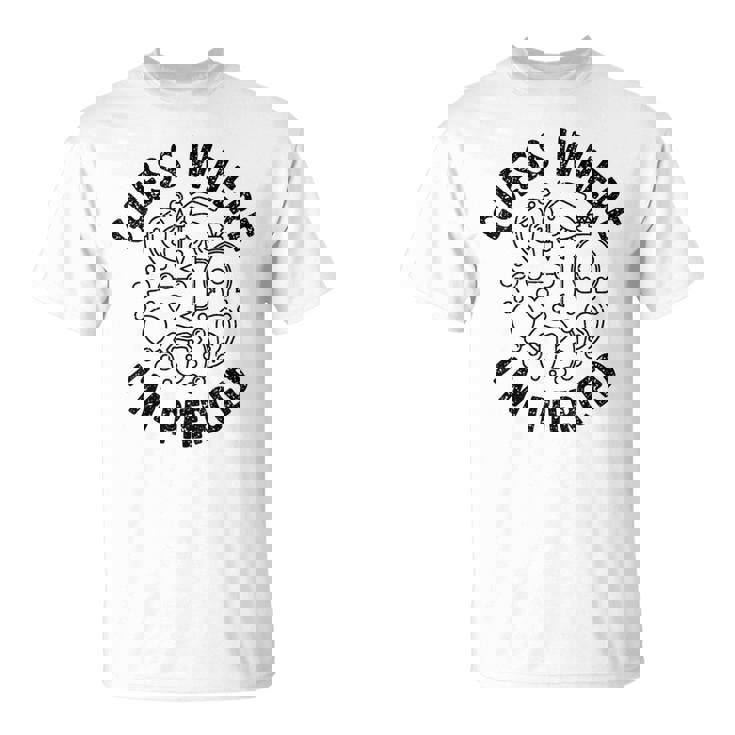 ボディピアス Guess Where I'm Pierced アンティーク調デザイン Tシャツ