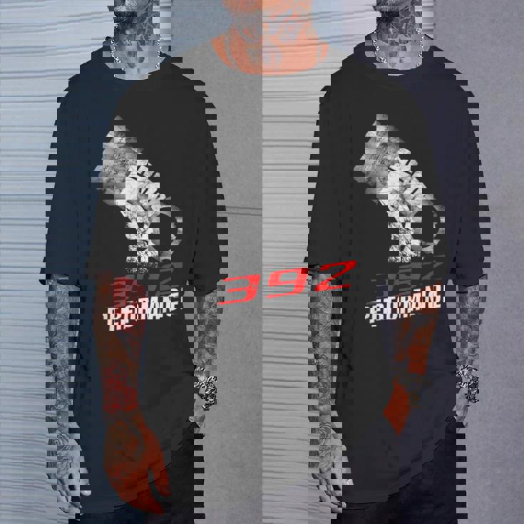 392 パフォーマンス レース ピストン 64 カー Tシャツ 彼への贈り物