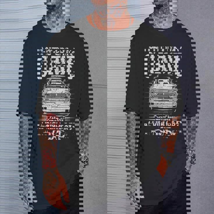 81 歳のギフト ヴィンテージ クラシック カー 1945 81 歳の誕生日 Tシャツ 彼への贈り物