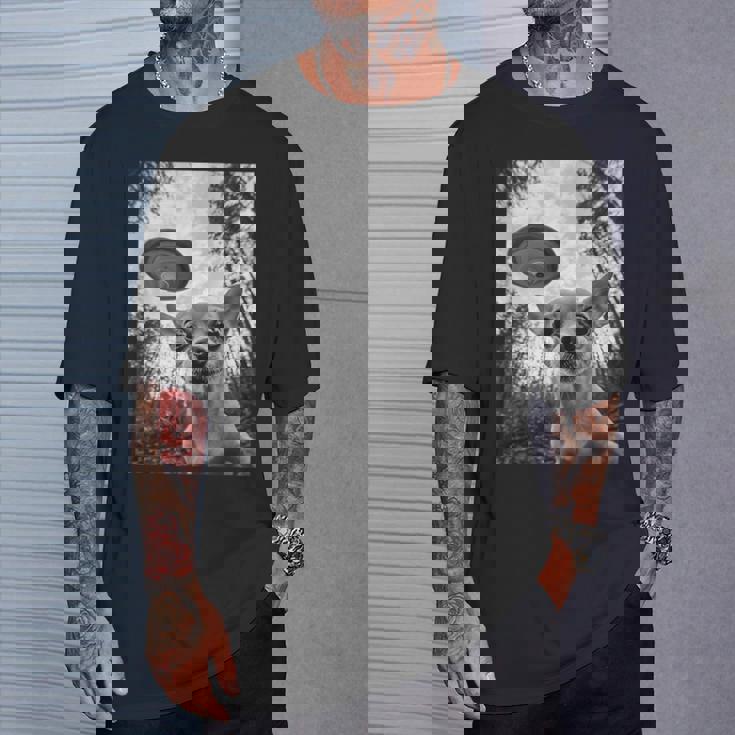 Alien Ufo Meme Chihuahua エイリアン Ufo ミーム チワワ Tシャツ 彼への贈り物