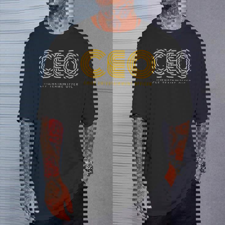 Ceo チーフエンターテインメントオフィサー Tシャツ 彼への贈り物