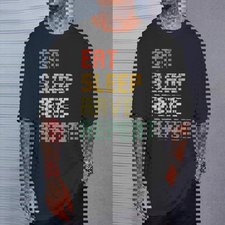 Eatleep Rave Repeat Edm テクノ Tシャツ 彼への贈り物