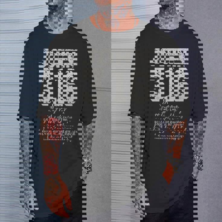 For Godo Loved The World John 316 聖書の言葉 キリスト教 Tシャツ 彼への贈り物