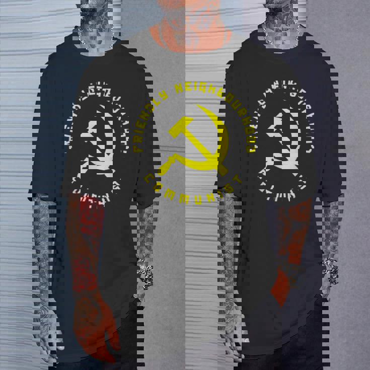 Friendly Neighbourhood Communist 面白い共産主義 Tシャツ 彼への贈り物