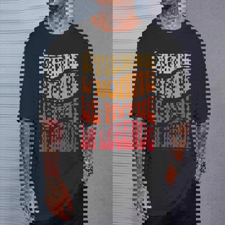 Idée-Cadeau Prénom Personnalisé Étienne Homme Mythe Légende T-Shirt Cadeaux pour lui