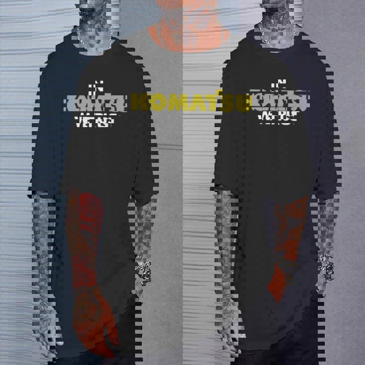 In Komatsu We Trust Dozer ブルドーザー キルドーザー トリビュート 長袖tシャツ Tシャツ 彼への贈り物