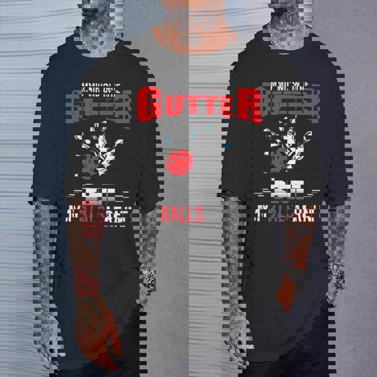 My Mind's In Gutter But Balls Arnot Cool ボーリング 長袖tシャツ Tシャツ 彼への贈り物