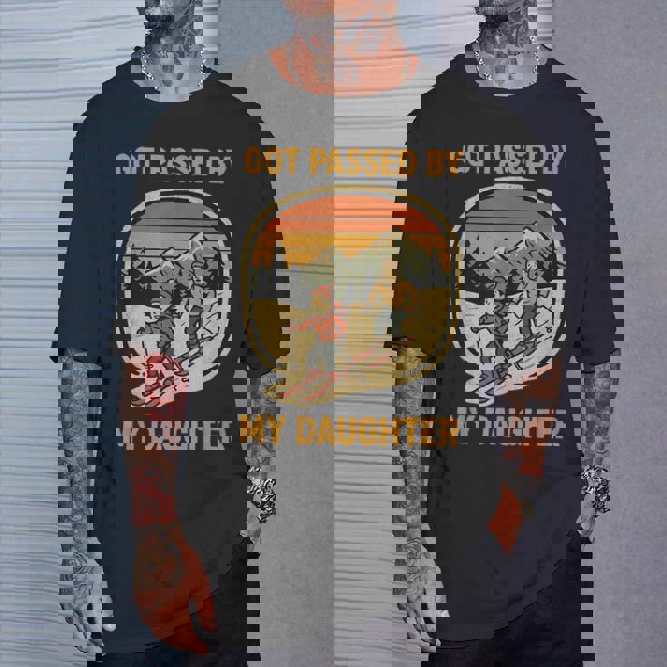 Got Passed By My Daughter Gafas De Esquí Divertidas Para Montaña Camiseta unisex Regalos para él