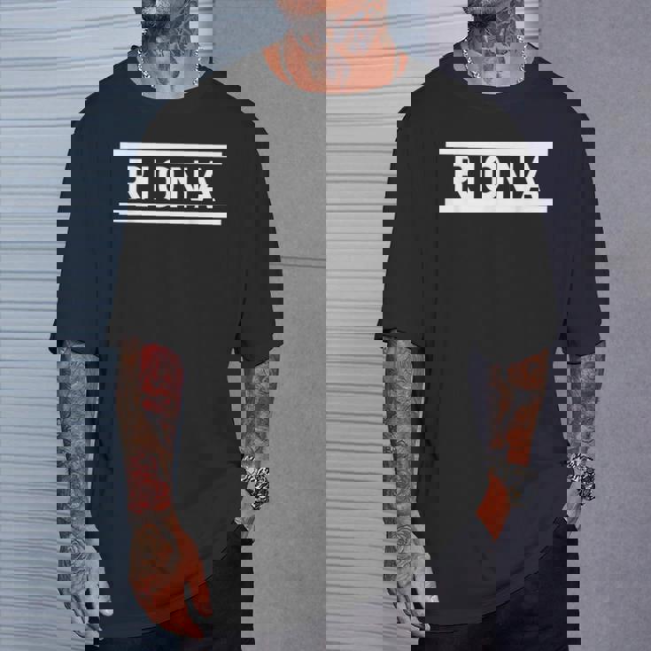 「Riona」ヘボン式「りおな」「リオナ」下の名前 ローマ字 名入れ 名乗り ラテン文字 綴り Tシャツ 彼への贈り物