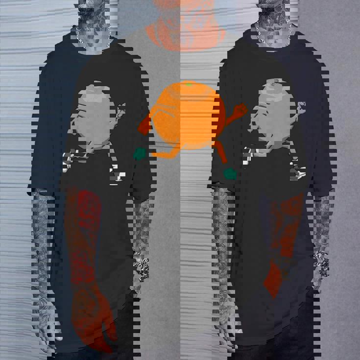 アイロニック・オレンジ・ランニング・マラソン・ホビーランナー Tシャツ 彼への贈り物