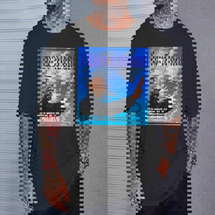 キング牧師_001 Tシャツ 彼への贈り物