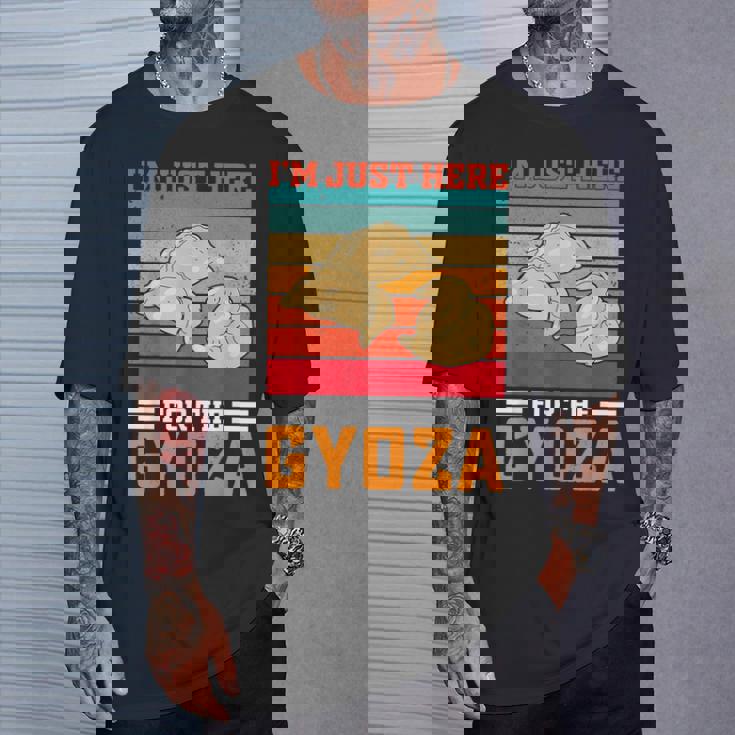 ギョーザが食べたくてたまらない、おもしろいレトロ中華餃子 Tシャツ 彼への贈り物