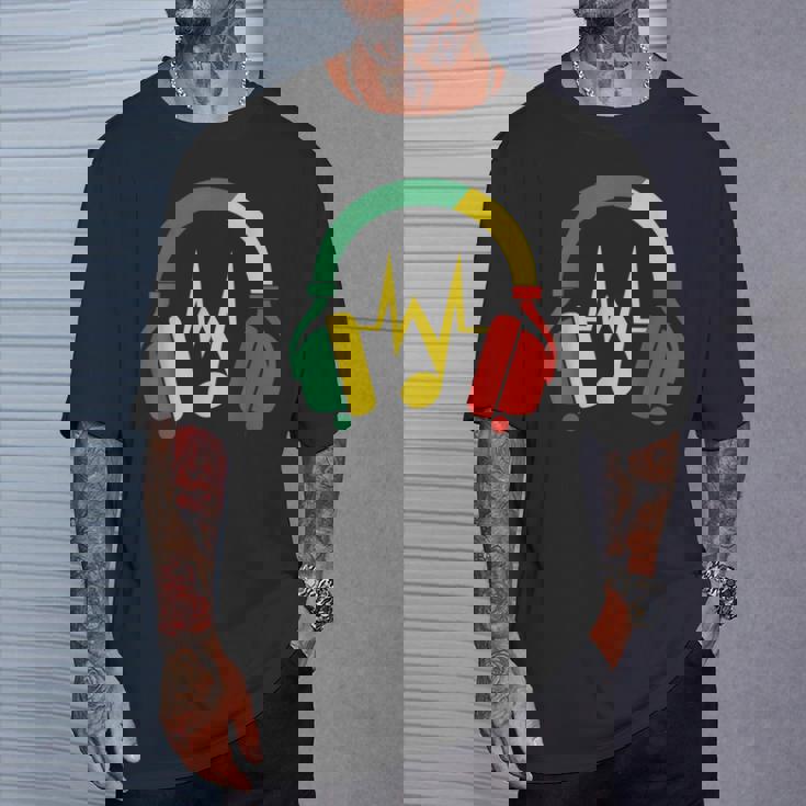 ジャマイカの国旗の色のデザインでレゲエの雰囲気を表現 Tシャツ 彼への贈り物