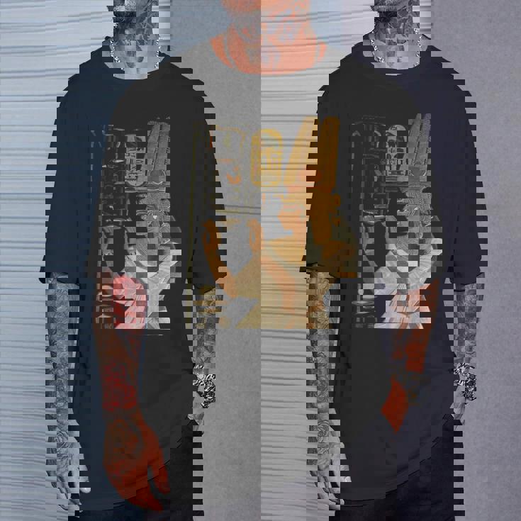 ネフェルタリ女王 古いエジプトファラオ家族 誕生日 クリスマスギフト Tシャツ 彼への贈り物