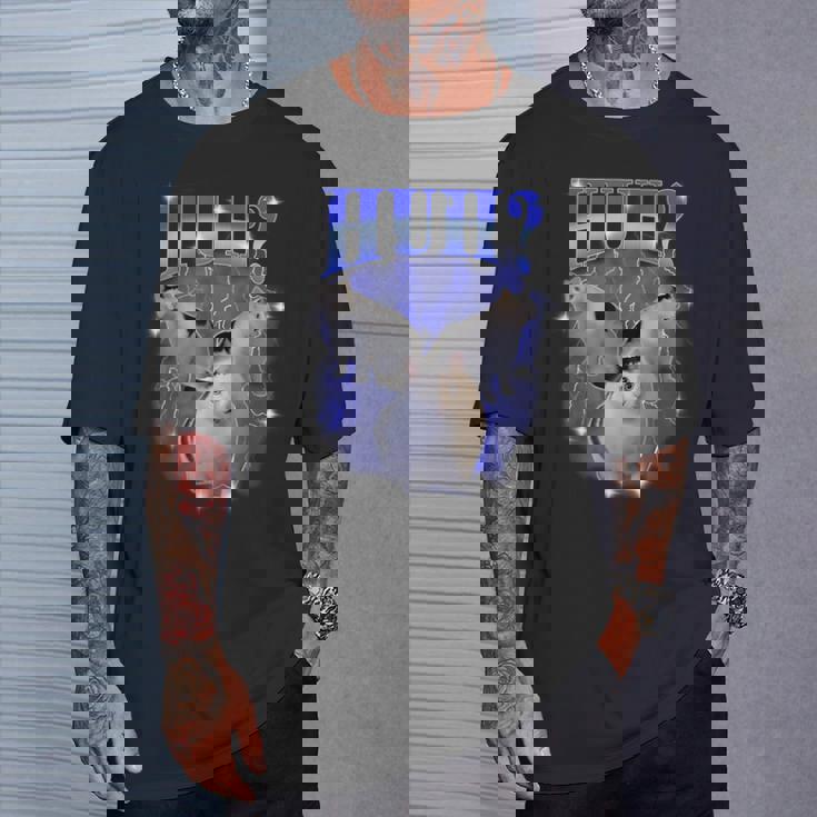 ハグ・バリー・キャット・ミーム面白い奇妙な海賊版特有のダンク・ミーム Tシャツ 彼への贈り物