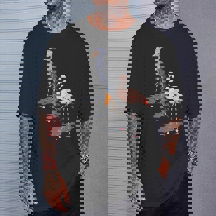 ハシビロコウ フラミンゴ スケートボード 鳥 動物 図 バードウォッチング 贈り物 鳥類学者 生物学者 自然科学 Tシャツ 彼への贈り物