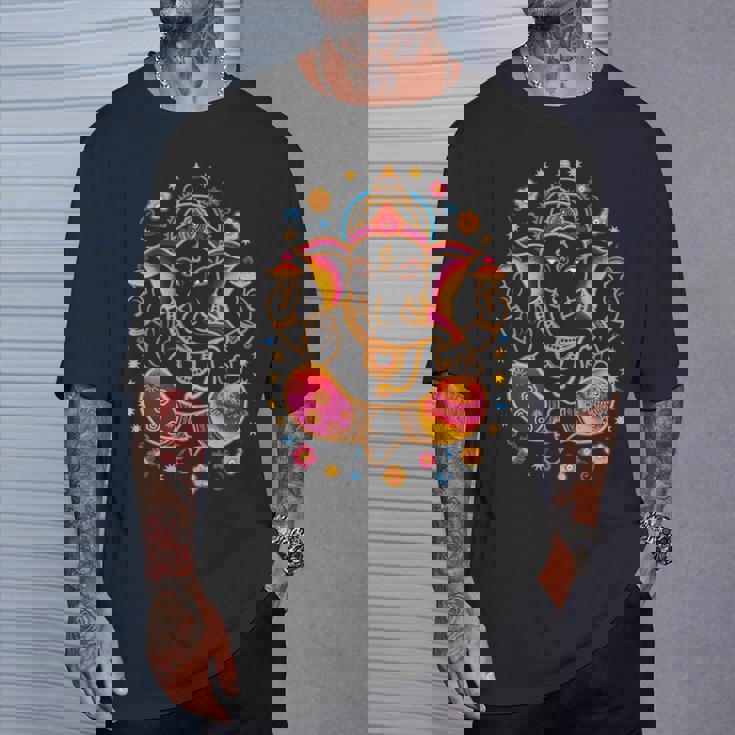 ヒンドゥー教 ガネーシャ プージャ 象 神 インド 瞑想 ヨガ ムルティ Tシャツ 彼への贈り物