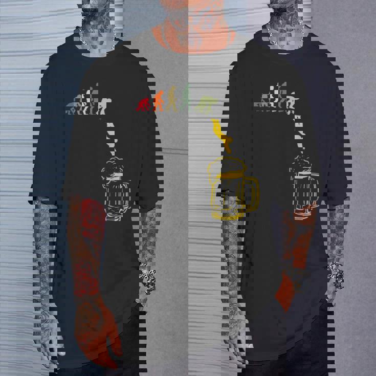 ビール 酒 面白いtシャツ 人類の進化 飲み おもしろ 飲み会 のんべえ メンズ ネタ 服 Tシャツ 彼への贈り物