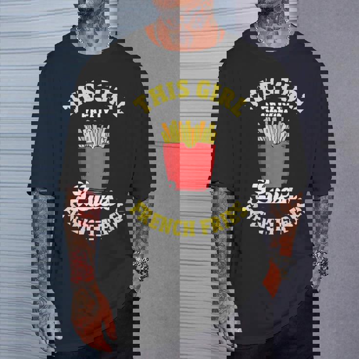 フライドポテト この子は本当にフライドポテトが好きなんだ フライドポテト Tシャツ 彼への贈り物