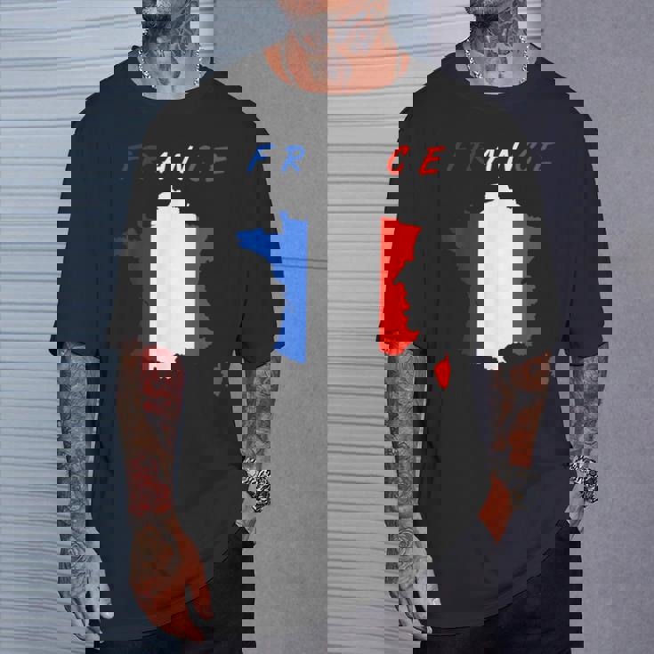 フランスの地図の中のフランス国旗tシャツ Tシャツ 彼への贈り物