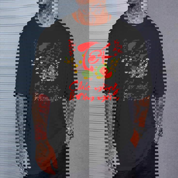 ベトナム新年テトデコレーション チュクムンナムモイ Tシャツ 彼への贈り物