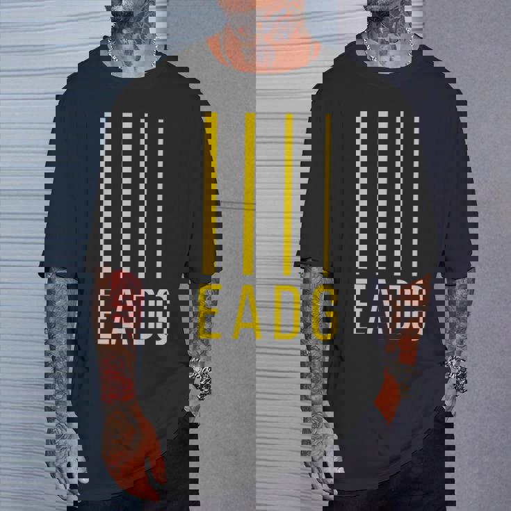 ベースプレーヤーギタリスト Eadg 4弦ベースギター Tシャツ 彼への贈り物