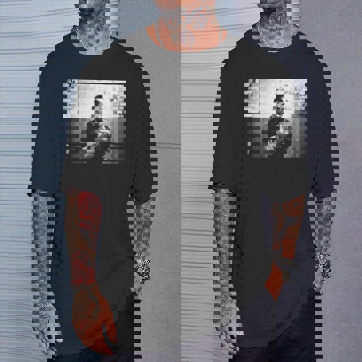 ボクサー マイク・タイソン ロンドンで ジェームズ・ティリス 対 フランク・ブルーノ Tシャツ 彼への贈り物