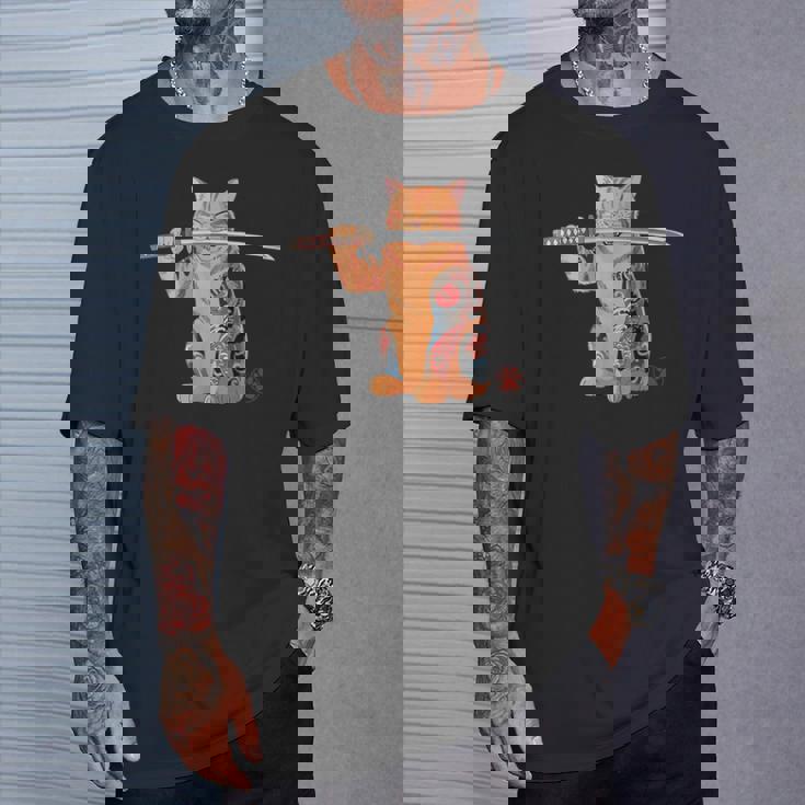 ヤクザ 猫 サムライ タトゥー 日本語 オレンジ 猫 グラフィック Tシャツ 彼への贈り物