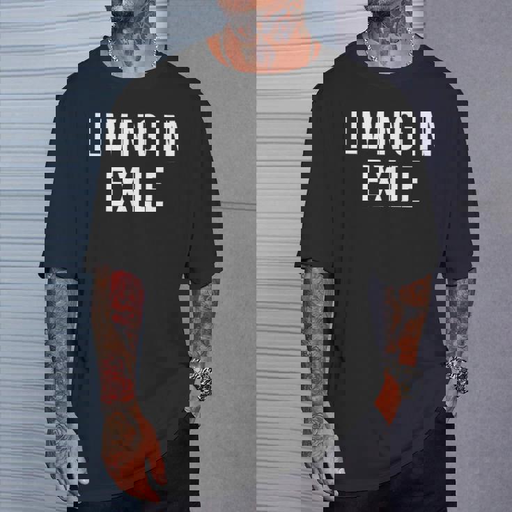 リヴィング・イン・エグザイル Tシャツ 彼への贈り物