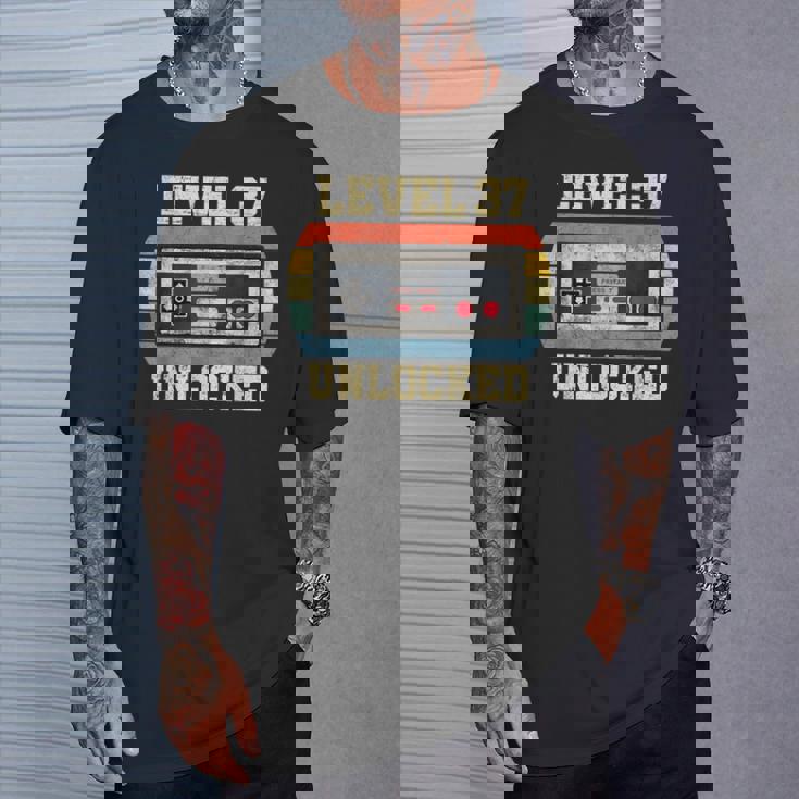 レベル 37 アンロック 37歳 ギフト 面白い ゲーマー 37歳の誕生日 Tシャツ 彼への贈り物