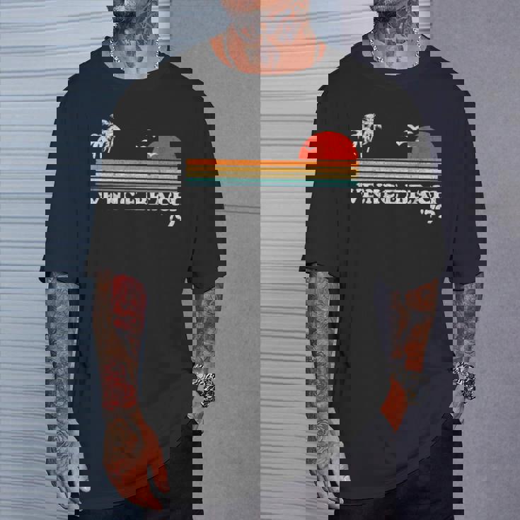 ヴィンテージ ベニス ビーチ カリフォルニア レトロ サンセット サーフィン 70年代のギフト Tシャツ 彼への贈り物