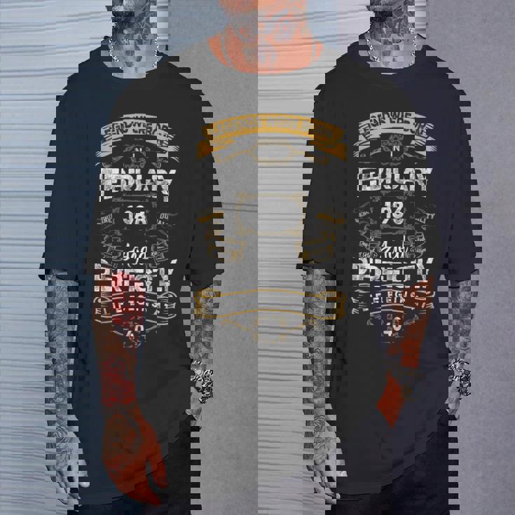ヴィンテージ40歳の誕生日レジェンドは1986年2月に誕生しました。 Tシャツ 彼への贈り物